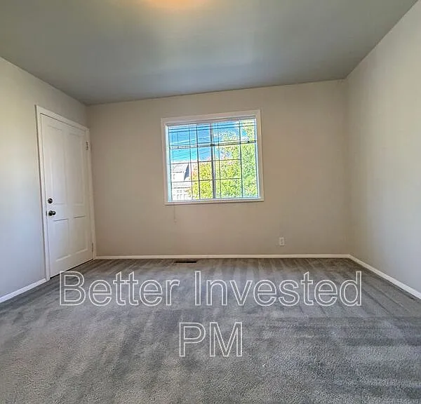 204 N Main St — Photo 27