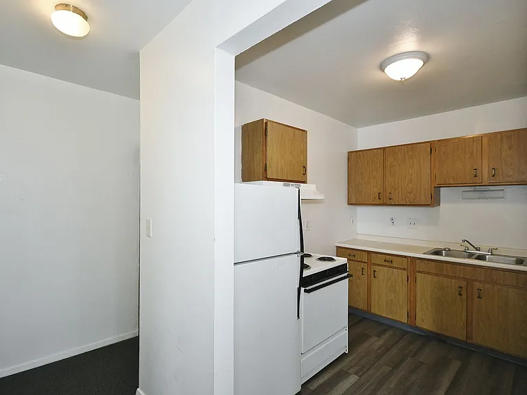 105 Ella St — Photo 16