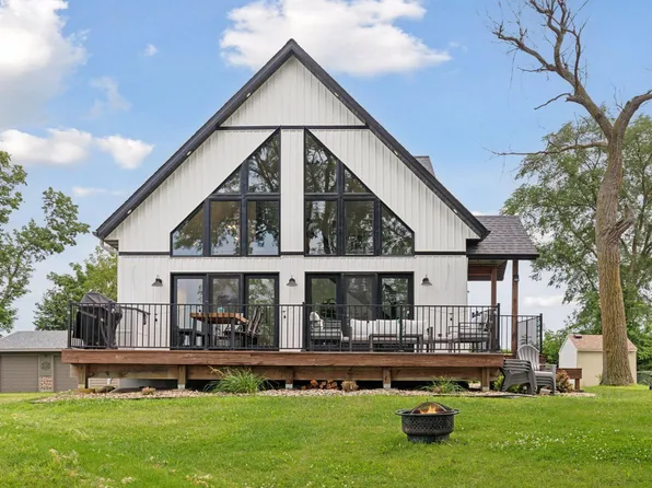 17959 Roberds Lake Blvd, Faribault, MN 55021