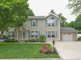 24 Harvard St, Red Bank, NJ 07701