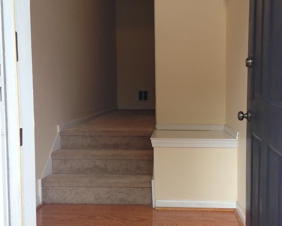 1st image of 45 Hunt Club Dr