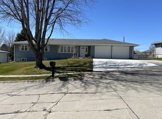 1203 Charolais Dr, Norfolk, NE 68701