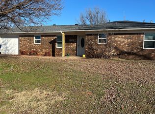 2112 Gloria Pl, Guthrie, OK 73044