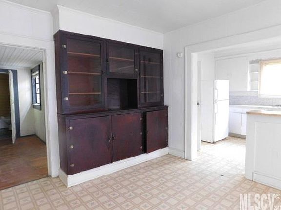 5th image of 2131 N College Ave