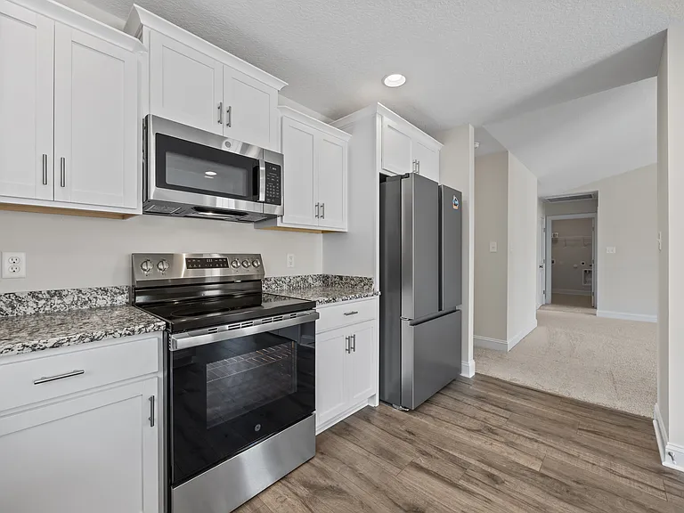 432 Montgomery Dr — Photo 6