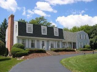 16 Champlain Rd, South Barrington, IL 60010