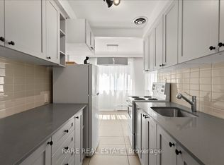 2 21st St #4, Toronto, ON M8V 3L7
