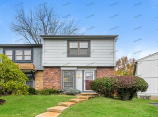 2412 Hidden Meadow Ln, Ballwin, MO 63021