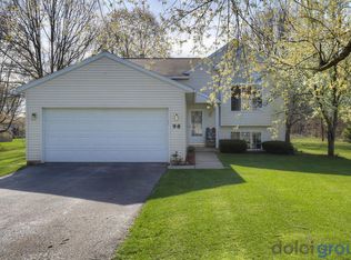 98 Timmer Dr NE, Sparta, MI 49345