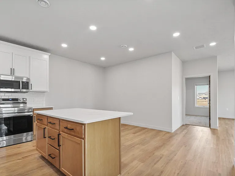 622 W Matthew Trl — Photo 10