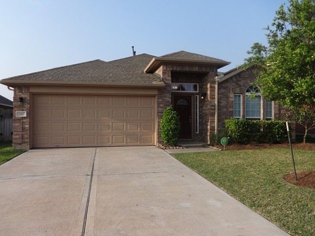 1st image of 6227 Oxford Lake Dr