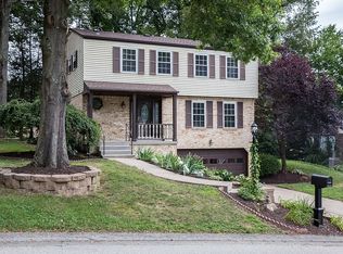 107 Cameron Dr, Irwin, PA 15642