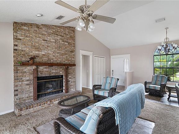 5th image of 3525 NE 42nd Pl
