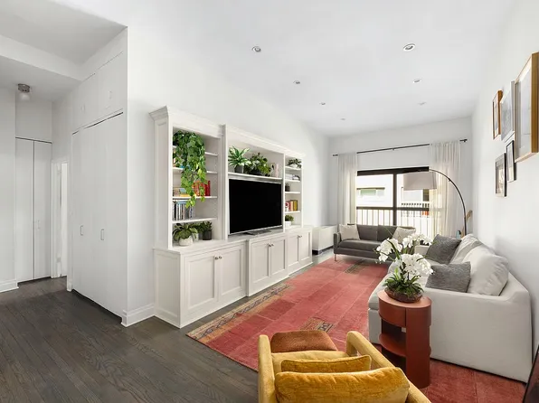 808 Broadway #3K, New York, NY 10003