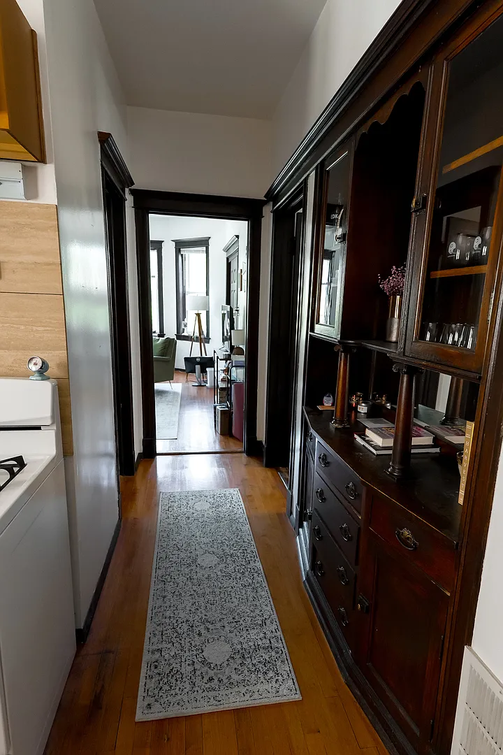 2 bed, $2,300 — Photo 4