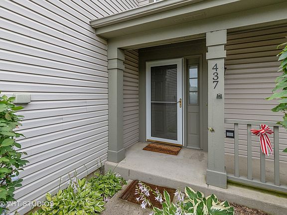2nd image of 437 Ashwood Ct #437