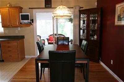 3rd image of 1805 Crimson Dr