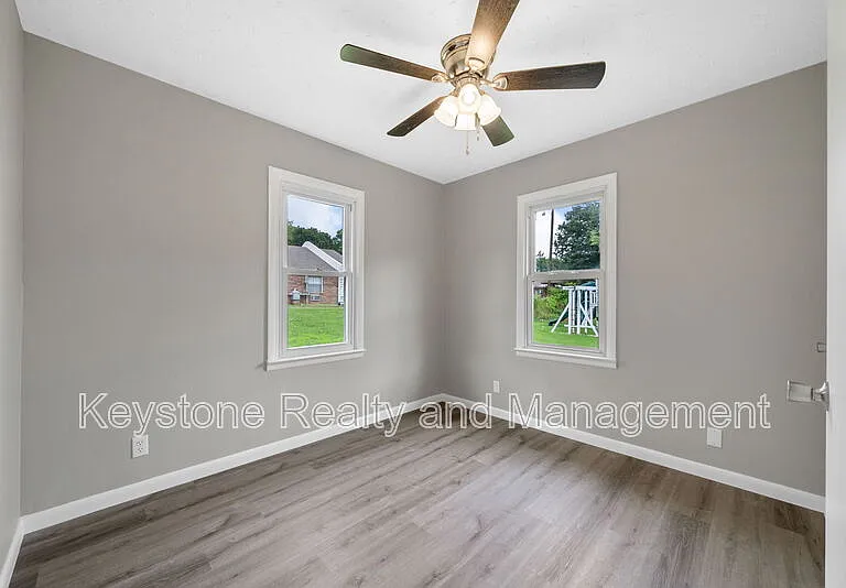 103 Cayce Ave — Photo 14