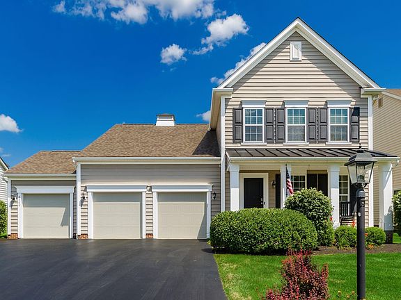 2nd image of 8366 Marwithe Pl