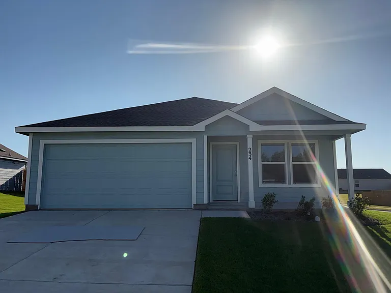 234 Hidden Meadows Dr — Photo 1