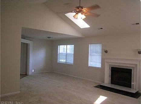 5th image of 2737 Esplanade Ct