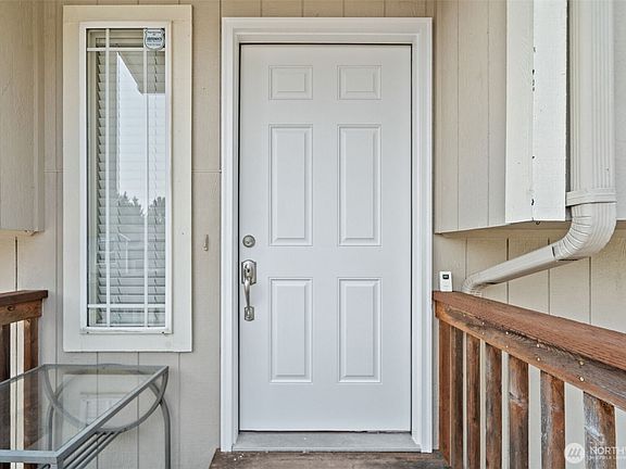 2nd image of 2882 Rocky Creek Lane SE