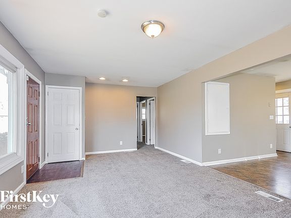 3rd image of 1740 Fenmore Dr