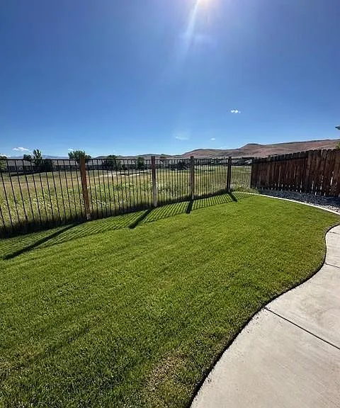 5759 Desert Mirage Dr — Photo 21