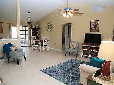 4th image of 25 Almond Dr Run