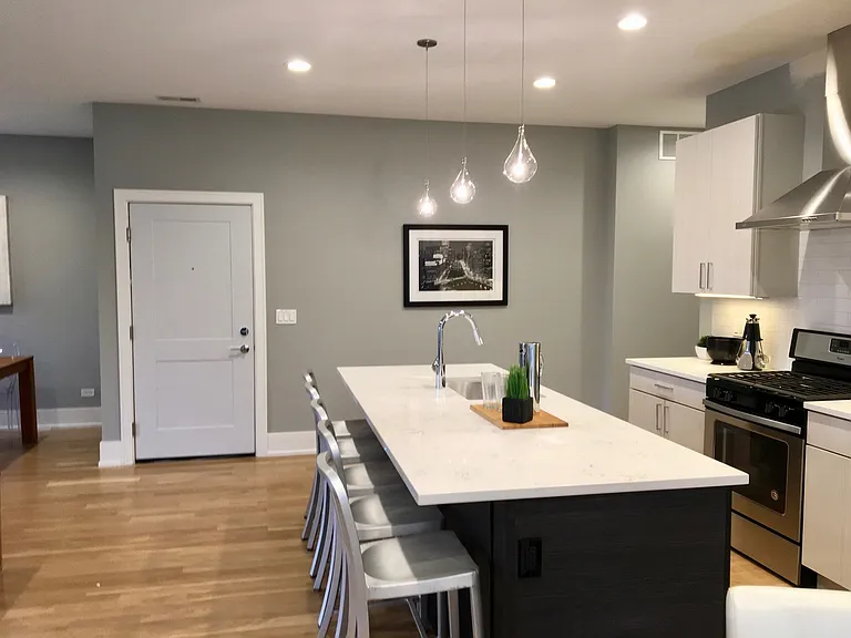 1515 W Sunnyside Ave #2W — Photo 7