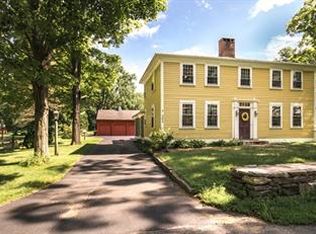 262 Main St, Sturbridge, MA 01566