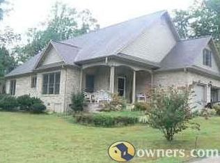 2320 W Grey Gables Dr, Burlington, NC 27215