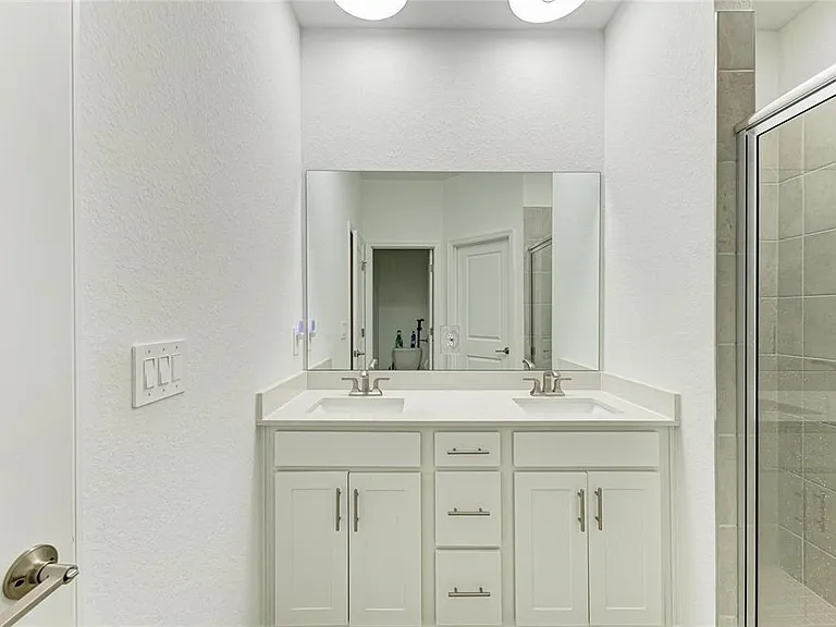 8613 Seasalt Loop — Photo 42