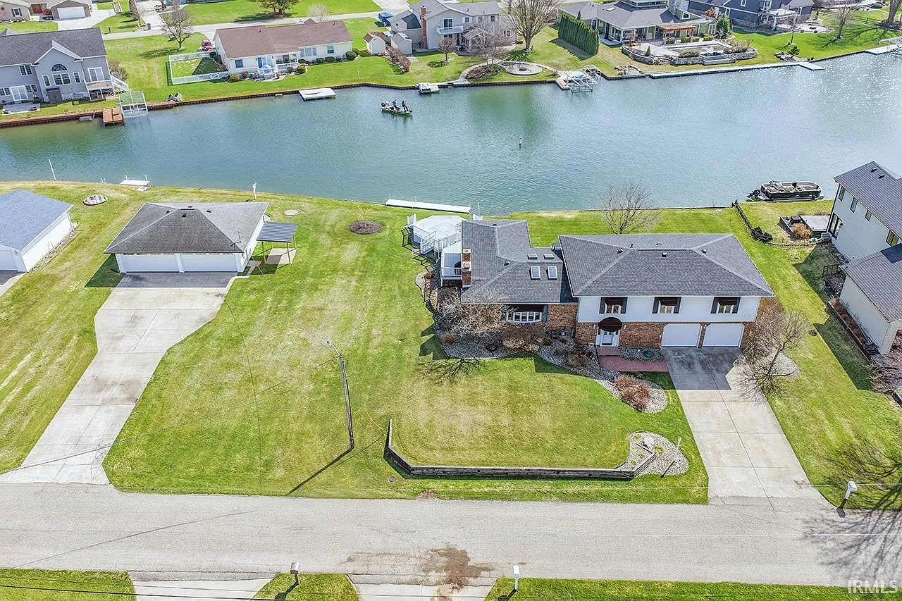 51198 Aqua Dr photo 1