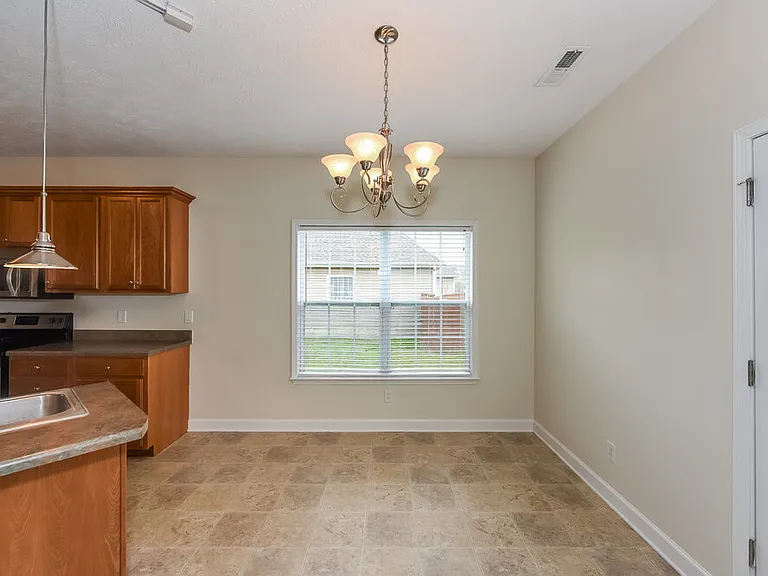1448 Jeter Way — Photo 7