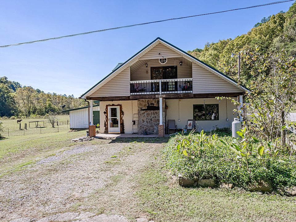 1st image of 2443 Fairview Rd