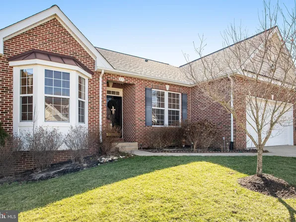 3770 Russett Maple Ct, Dumfries, VA 22025