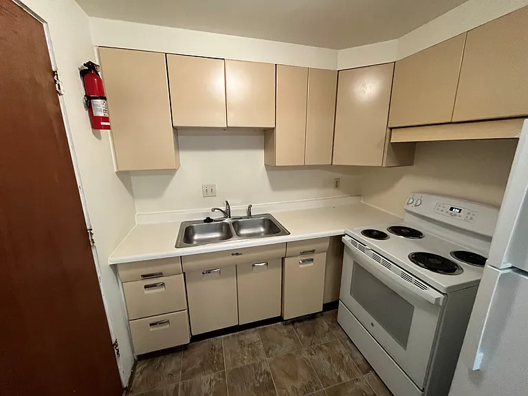 3709 E Karstens Dr #A — Photo 5