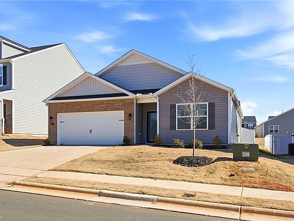 3rd image of 4608 Reedy Creek Farm Cir