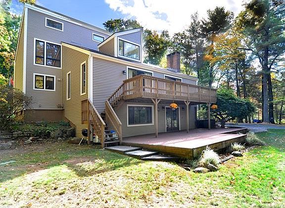 4th image of 90 Brookridge Dr