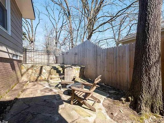 4th image of 5016 Lee Ave