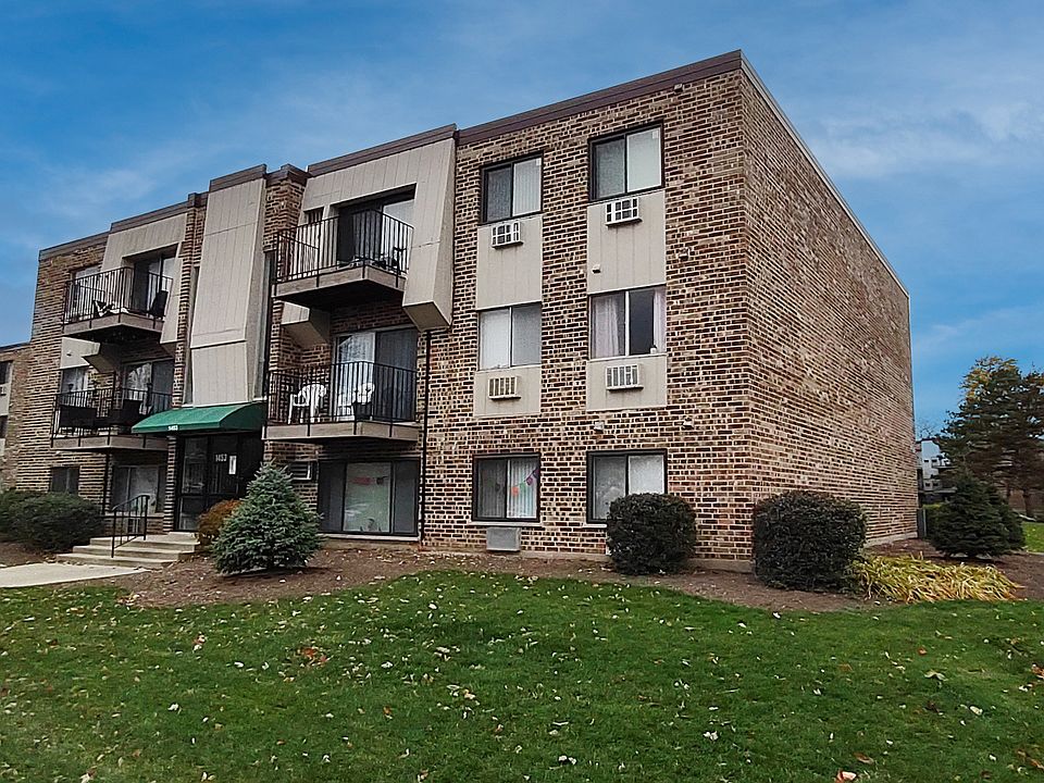 1st image of 1453 N Winslowe Dr APT 101