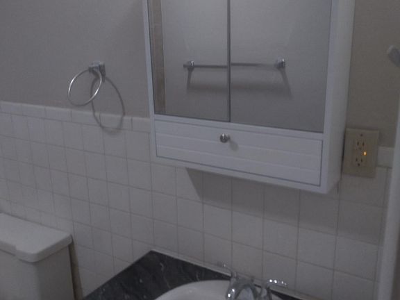 4th image of 1122 E 9th St APT 45