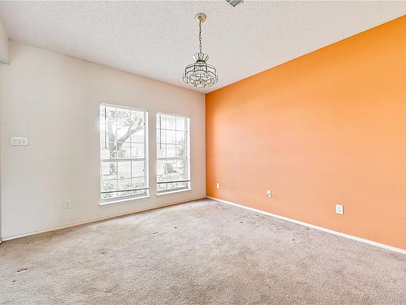 4th image of 802 Summerwood Dr