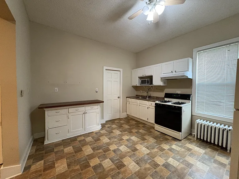 2742 Grand Ave S #1 — Photo 7