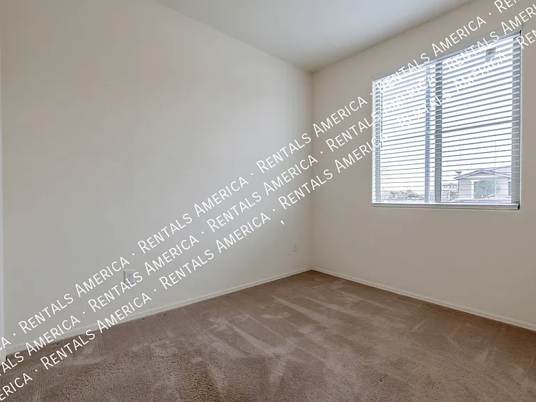 16614 W Shangri La Rd — Photo 11