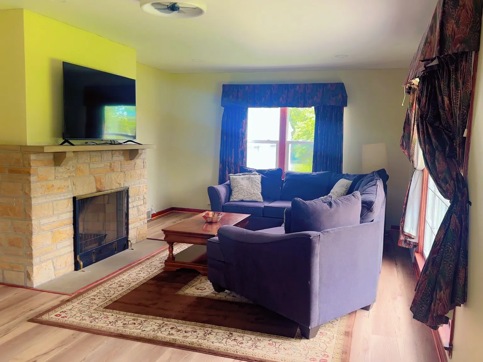 4 bed, 3100 sqft, $3,500 — Photo 4