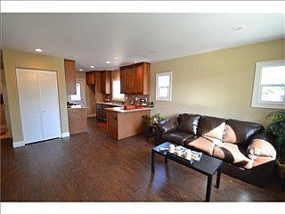 3rd image of 4168 Orange Ave