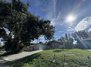 207 Shore T Rd #A, Nokomis, FL 34275