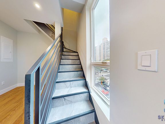 3rd image of 88 Manhattan Ave #Penthouse